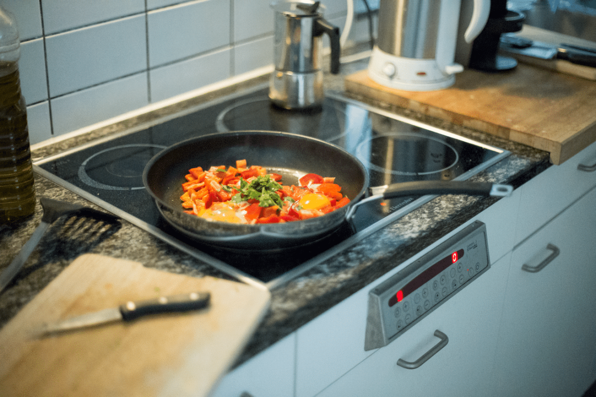 5 Tips to Save Your Time in the Kitchen pexels photo 89235 1170x780 - 5 Tips to Save Your Time in the Kitchen